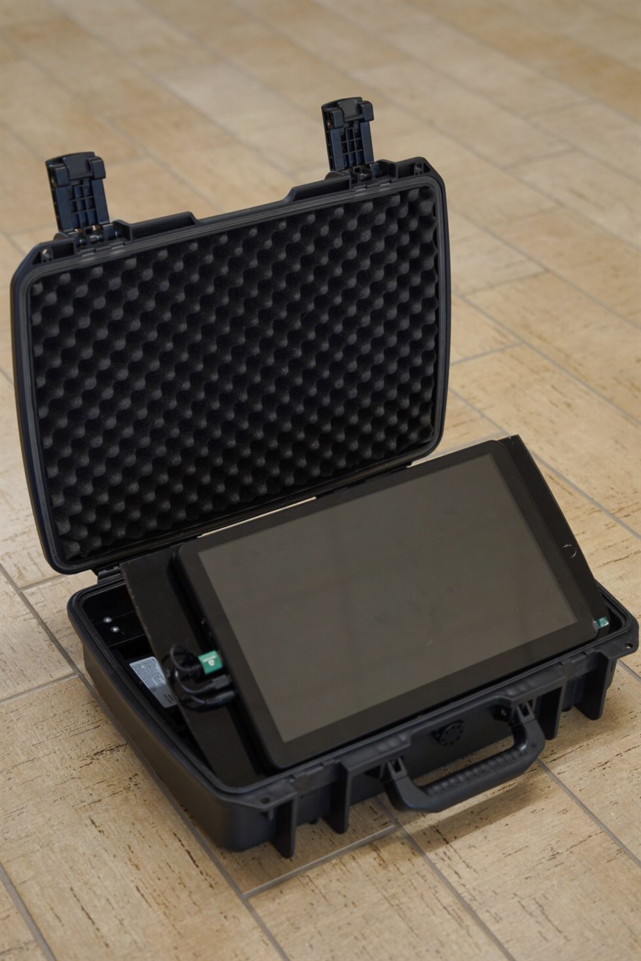 Touchscreen display mounted inside the simulator case